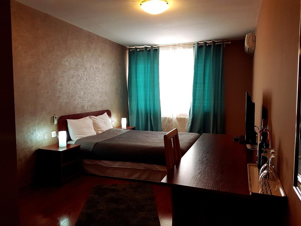 Hotel Mic Bukareszt Zewnętrze zdjęcie