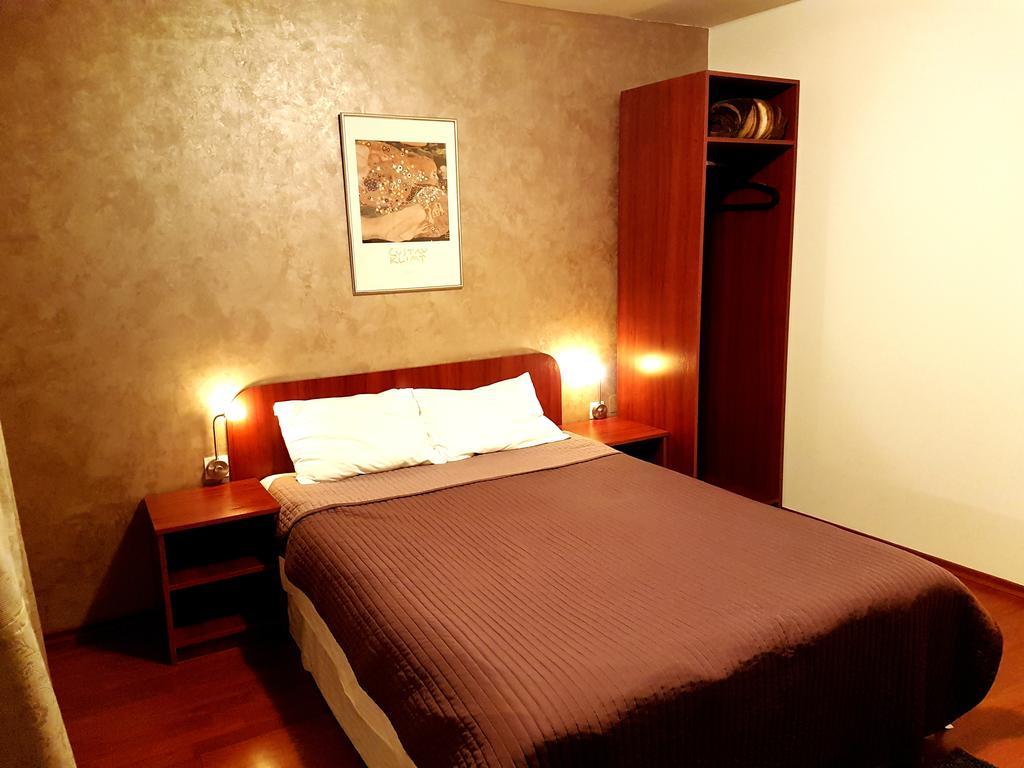 Hotel Mic Bukareszt Zewnętrze zdjęcie