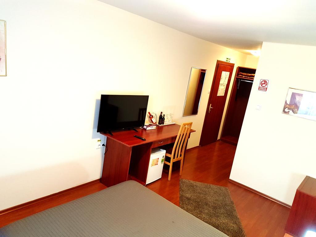 Hotel Mic Bukareszt Zewnętrze zdjęcie
