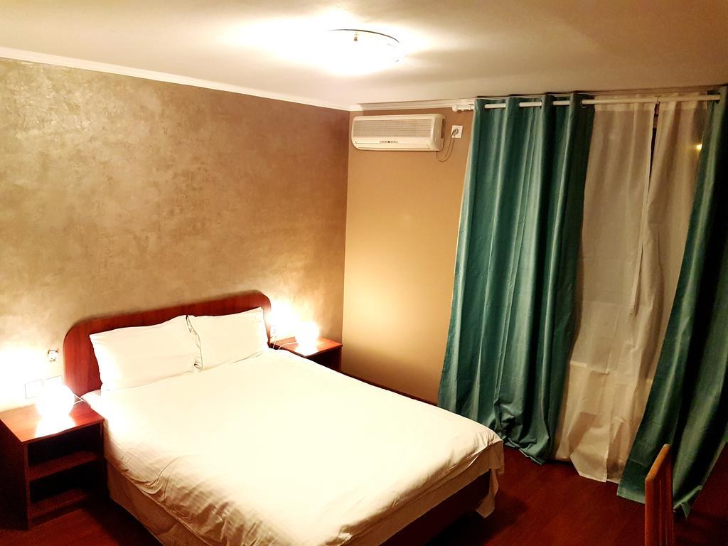 Hotel Mic Bukareszt Zewnętrze zdjęcie