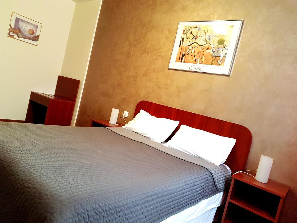 Hotel Mic Bukareszt Zewnętrze zdjęcie